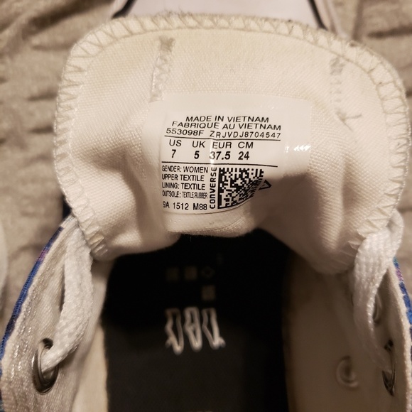 Converse - Picture 4 of 4